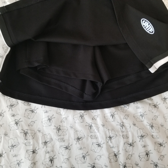 "Unif" black and white track skort - Picture 2 of 2